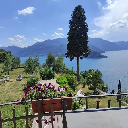 Varenna Castle Amazing Lake View ペルレード