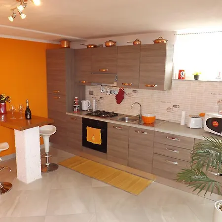 Varenna Castle Amazing Lake View アパート ペルレード