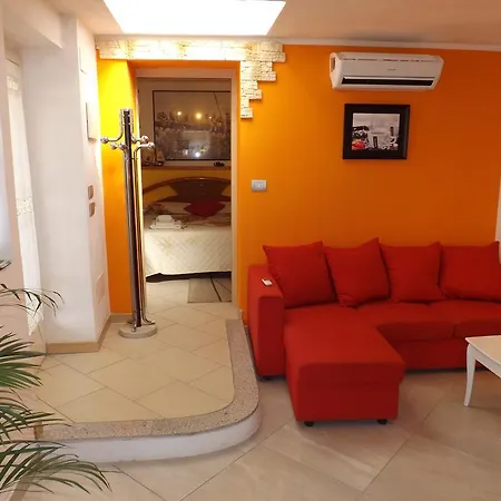 Varenna Castle Amazing Lake View アパート ペルレード