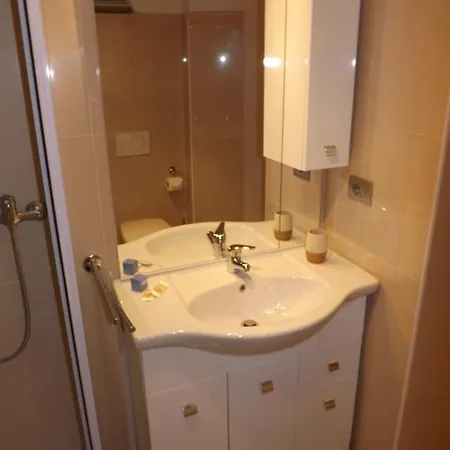 Varenna Castle Amazing Lake View アパート